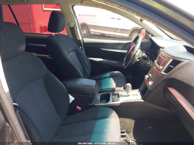 Продаж на аукціоні авто 2014 Subaru Outback 2.5i Premium, vin: 4S4BRCCC6E3267666, номер лоту: 45670805