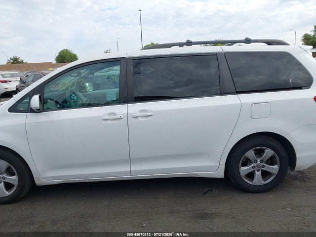 Aukcja sprzedaży 2012 Toyota Sienna Le V6 8 Passenger, vin: 5TDKK3DC9CS240884, numer aukcji: 45670813