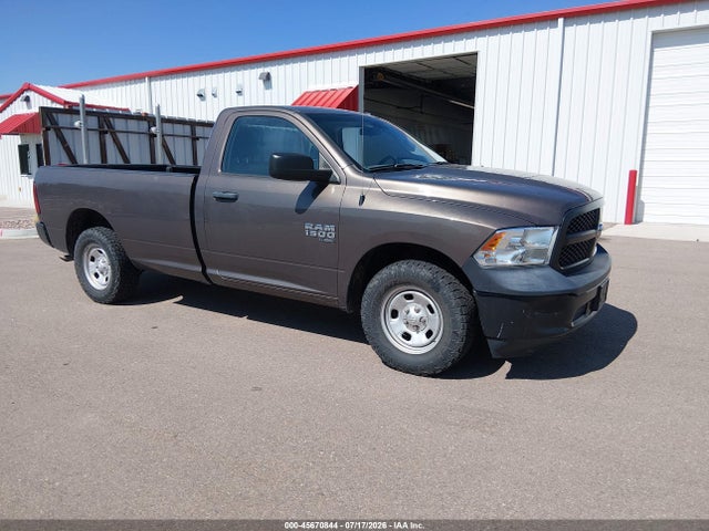 45670844 :رقم المزاد ، 3C6JR6DG9KG502192 vin ، 2019 Ram 1500 Classic Tradesman  4x2 8' Box مزاد بيع