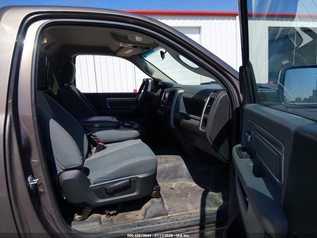 45670844 :رقم المزاد ، 3C6JR6DG9KG502192 vin ، 2019 Ram 1500 Classic Tradesman  4x2 8' Box مزاد بيع