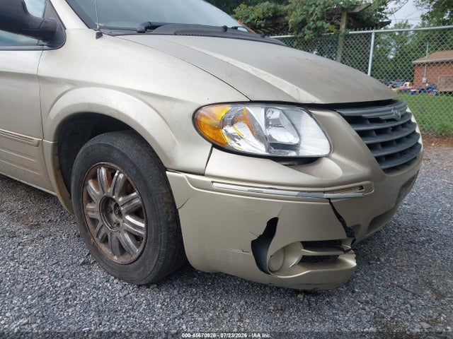Продажа на аукционе авто 2005 Chrysler Town & Country Limited, vin: 2C8GP64L85R182219, номер лота: 45670926