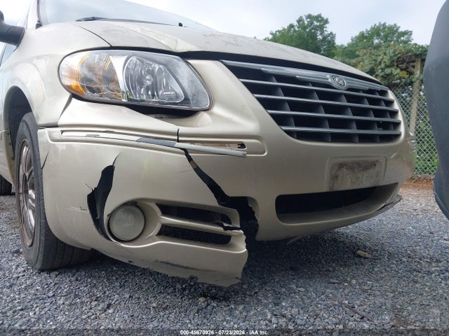 Продажа на аукционе авто 2005 Chrysler Town & Country Limited, vin: 2C8GP64L85R182219, номер лота: 45670926