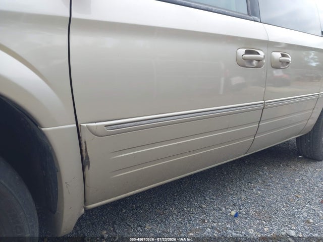 Продажа на аукционе авто 2005 Chrysler Town & Country Limited, vin: 2C8GP64L85R182219, номер лота: 45670926