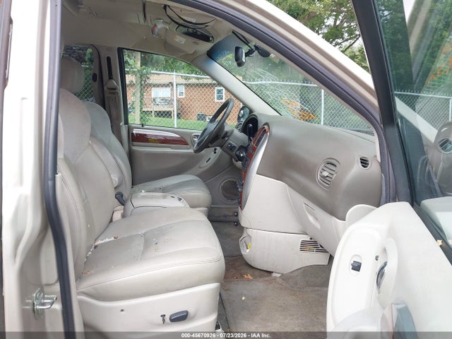 Продажа на аукционе авто 2005 Chrysler Town & Country Limited, vin: 2C8GP64L85R182219, номер лота: 45670926