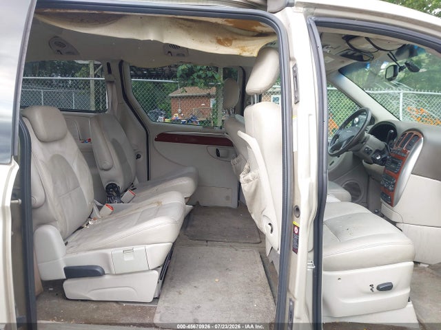 Продажа на аукционе авто 2005 Chrysler Town & Country Limited, vin: 2C8GP64L85R182219, номер лота: 45670926