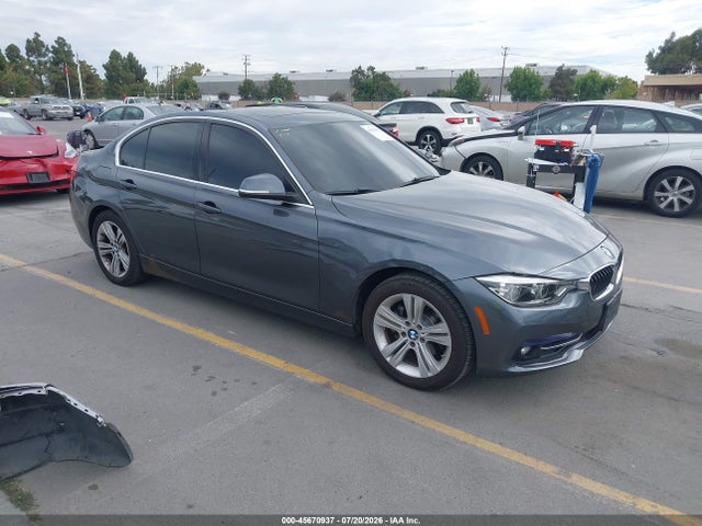2018 Bmw 330i მანქანა იყიდება აუქციონზე, vin: WBA8B9G50JNU98401, აუქციონის ნომერი: 45670937