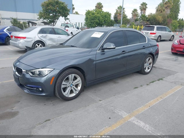 BMW 330I 2018 WBA8B9G50JNU98401 Image 2