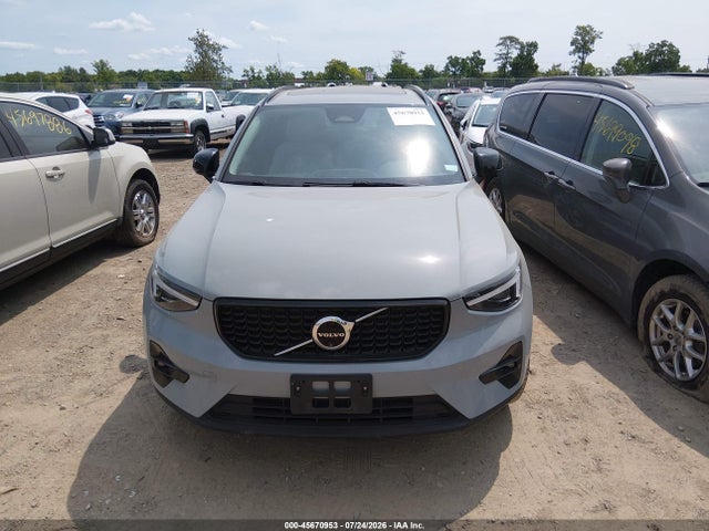 Продаж на аукціоні авто 2024 Volvo Xc40 B5 Ultimate Dark Theme, vin: YV4L12UM0R2280164, номер лоту: 45670953