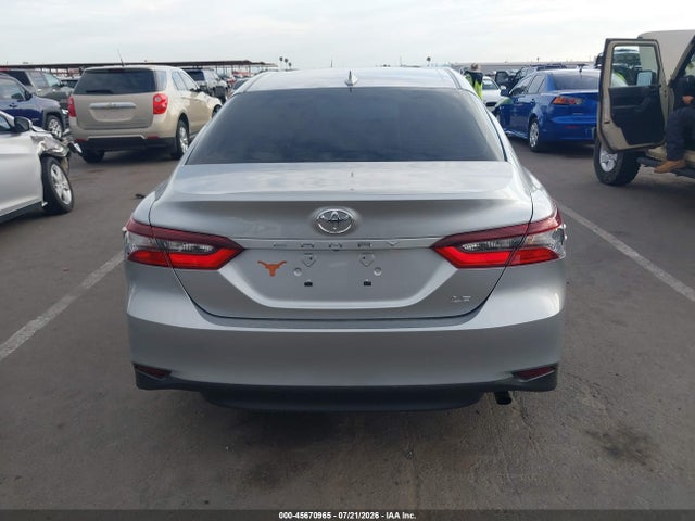 Toyota CAMRY LE 2024 4T1C11AK4RU891007 Image 16
