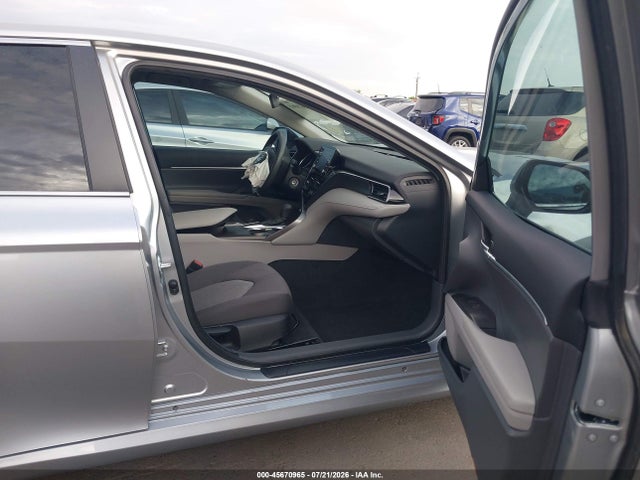 Toyota CAMRY LE 2024 4T1C11AK4RU891007 Image 5