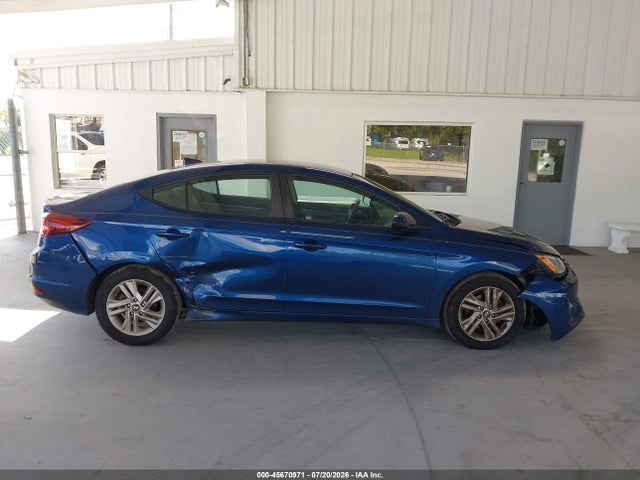 45670971 :رقم المزاد ، 5NPD84LF3KH441421 vin ، 2019 Hyundai Elantra Sel مزاد بيع