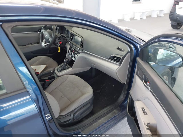 45670971 :رقم المزاد ، 5NPD84LF3KH441421 vin ، 2019 Hyundai Elantra Sel مزاد بيع