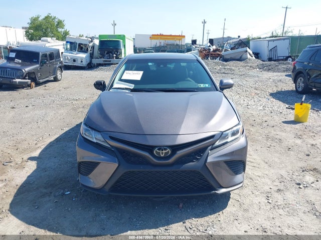 4T1B11HK1JU151047 Toyota CAMRY LE