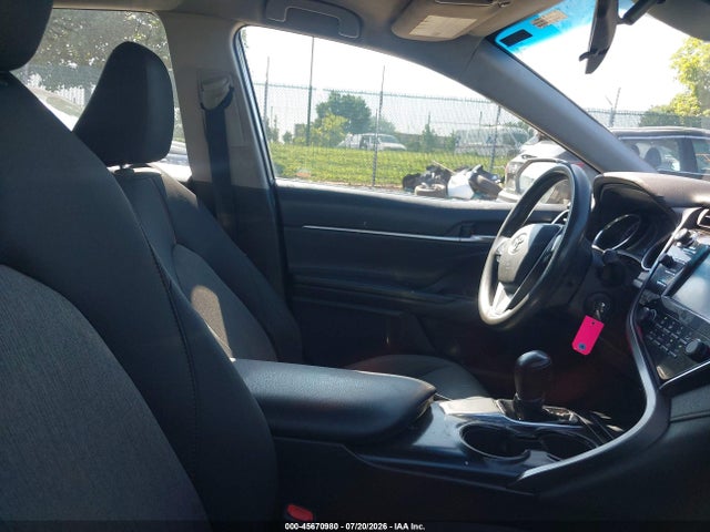 4T1B11HK1JU151047 Toyota CAMRY LE