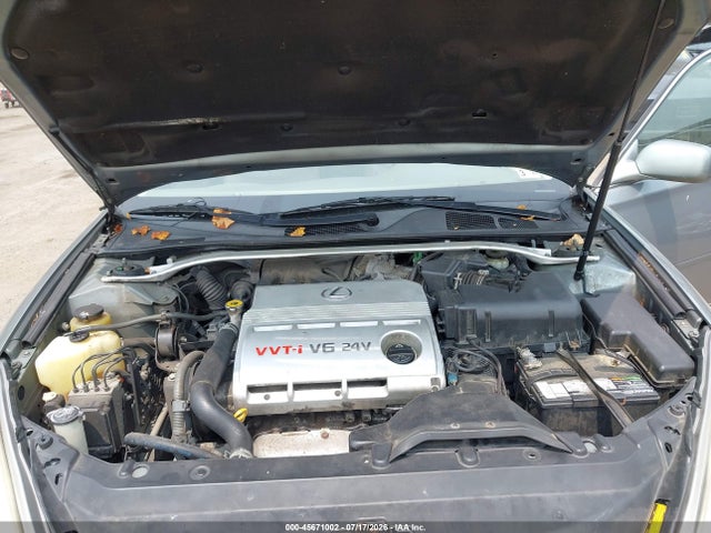 Продажа на аукционе авто 2003 Lexus Es 300, vin: JTHBF30GX30103967, номер лота: 45671002