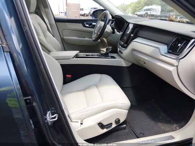 Продаж на аукціоні авто 2019 Volvo Xc60 T5 Momentum, vin: LYV102DK0KB238593, номер лоту: 45671039