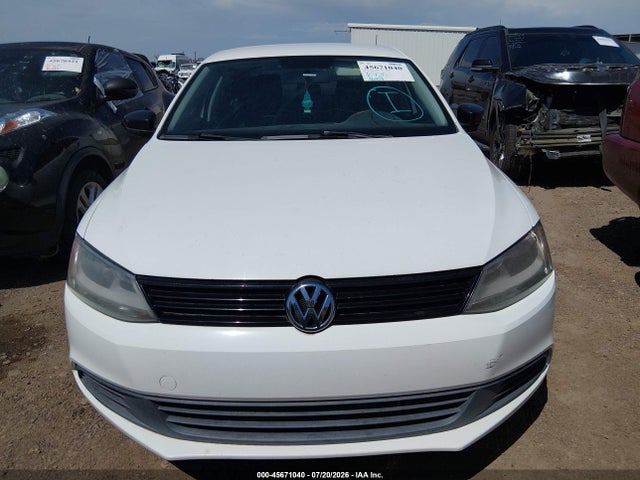 Продаж на аукціоні авто 2014 Volkswagen Jetta 2.0l S, vin: 3VW2K7AJ9EM424412, номер лоту: 45671040