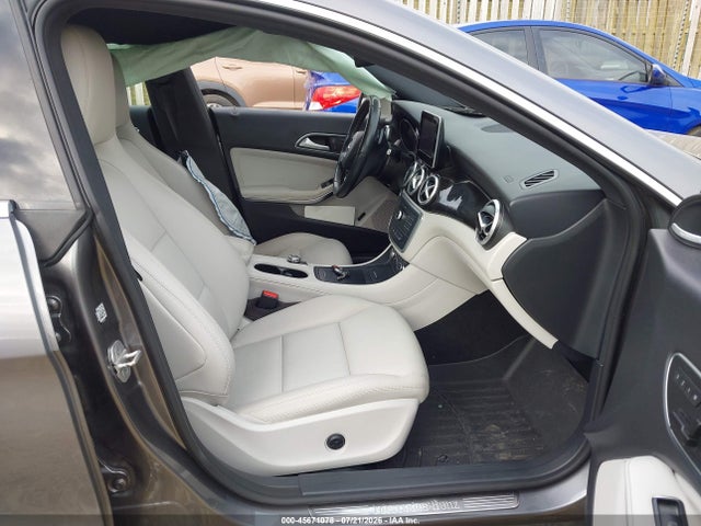 45671078 :رقم المزاد ، WDDSJ4GBXFN193585 vin ، 2015 Mercedes-benz Cla 250 4matic مزاد بيع