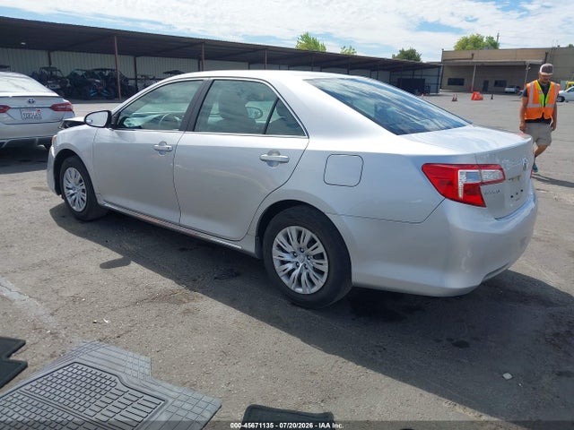Toyota CAMRY LE 2014 4T4BF1FK3ER397520 Image 3