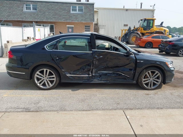 2017 Volkswagen Passat 1.8t R-line მანქანა იყიდება აუქციონზე, vin: 1VWDT7A36HC080518, აუქციონის ნომერი: 45671141