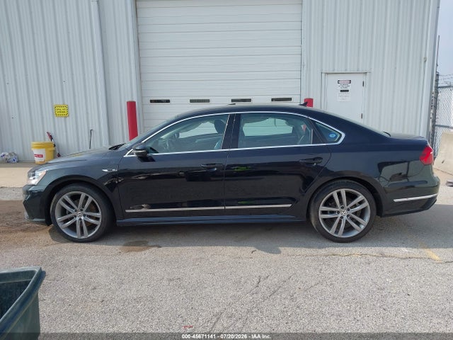2017 Volkswagen Passat 1.8t R-line მანქანა იყიდება აუქციონზე, vin: 1VWDT7A36HC080518, აუქციონის ნომერი: 45671141