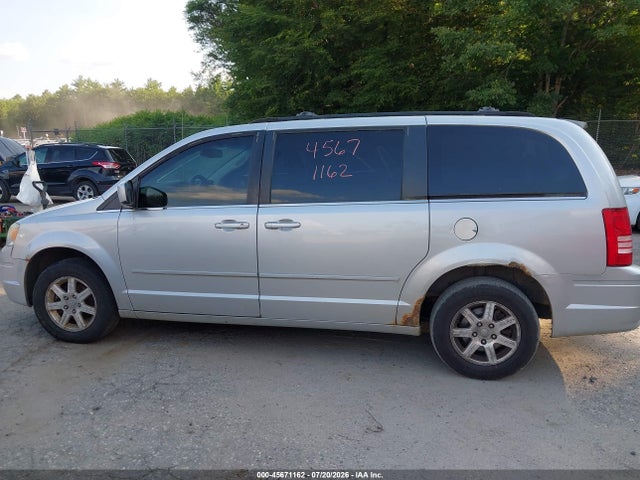 Продажа на аукционе авто 2008 Chrysler Town & Country Touring, vin: 2A8HR54P48R621765, номер лота: 45671162