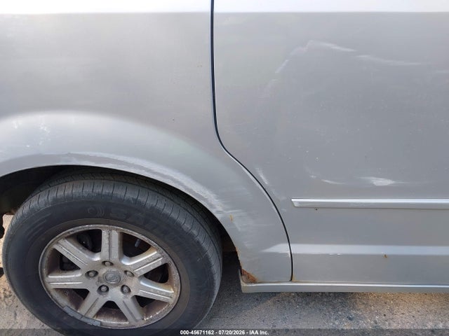 Продажа на аукционе авто 2008 Chrysler Town & Country Touring, vin: 2A8HR54P48R621765, номер лота: 45671162