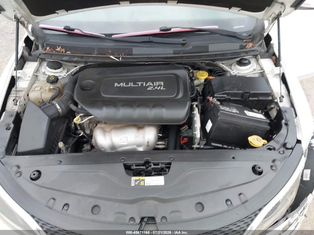 2015 Chrysler 200 Limited მანქანა იყიდება აუქციონზე, vin: 1C3CCCABXFN660777, აუქციონის ნომერი: 45671168