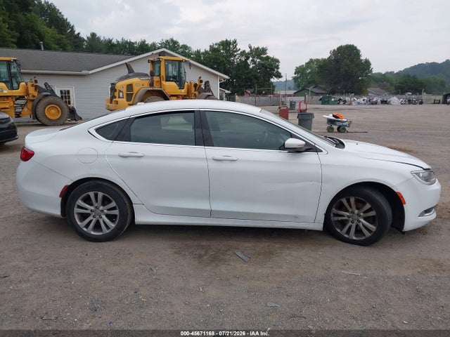 2015 Chrysler 200 Limited მანქანა იყიდება აუქციონზე, vin: 1C3CCCABXFN660777, აუქციონის ნომერი: 45671168