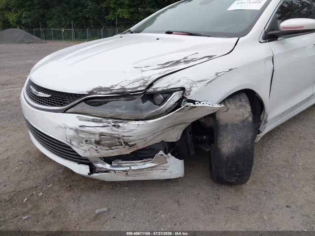 2015 Chrysler 200 Limited მანქანა იყიდება აუქციონზე, vin: 1C3CCCABXFN660777, აუქციონის ნომერი: 45671168