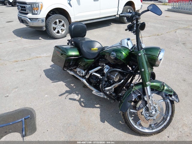 Harley-Davidson Flhrse4 Cvo 2014 1HD1PG814EB950359 Image 2