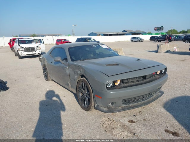 Продаж на аукціоні авто 2018 Dodge Challenger Sxt Plus, vin: 2C3CDZAG3JH246060, номер лоту: 45671220