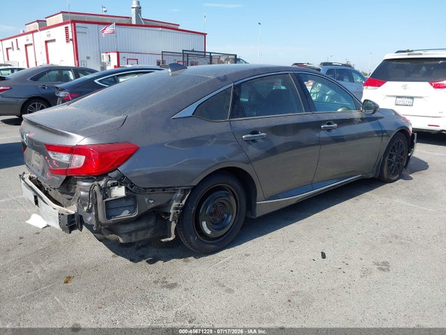 1HGCV1F97JA027784 Honda Accord Touring
