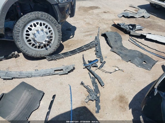 45671241 :رقم المزاد ، 1GNSKFKD4PR172731 vin ، 2023 Chevrolet Suburban 4wd Premier مزاد بيع