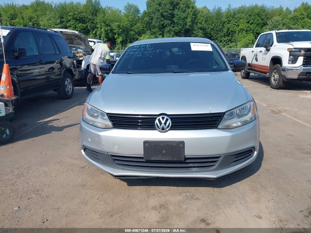 2013 Volkswagen Jetta 2.0l S მანქანა იყიდება აუქციონზე, vin: 3VW2K7AJXDM221608, აუქციონის ნომერი: 45671248