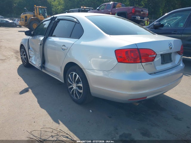 2013 Volkswagen Jetta 2.0l S მანქანა იყიდება აუქციონზე, vin: 3VW2K7AJXDM221608, აუქციონის ნომერი: 45671248