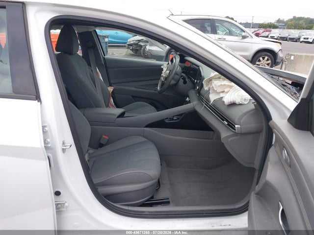 Hyundai ELANTRA SEL 2022 5NPLS4AG2NH084939 Image 5
