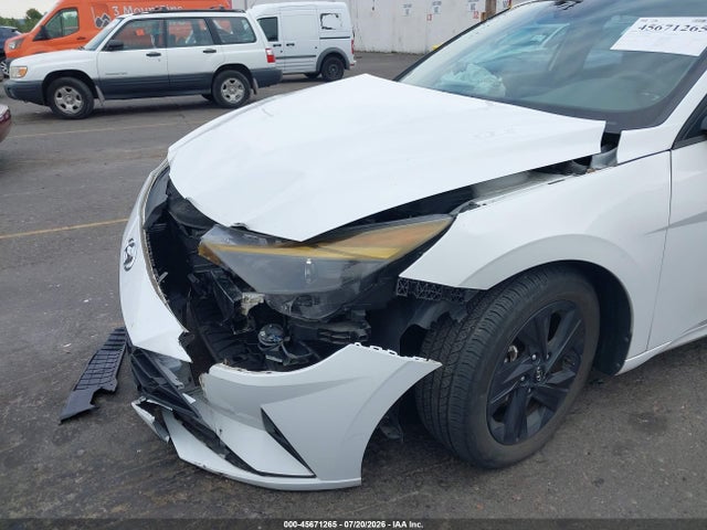 Hyundai ELANTRA SEL 2022 5NPLS4AG2NH084939 Image 6
