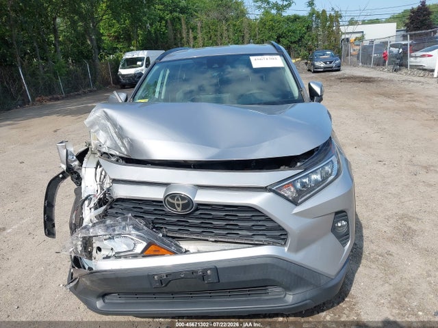 45671302 :رقم المزاد ، 2T3P1RFV4LC099278 vin ، 2020 Toyota Rav4 Xle مزاد بيع