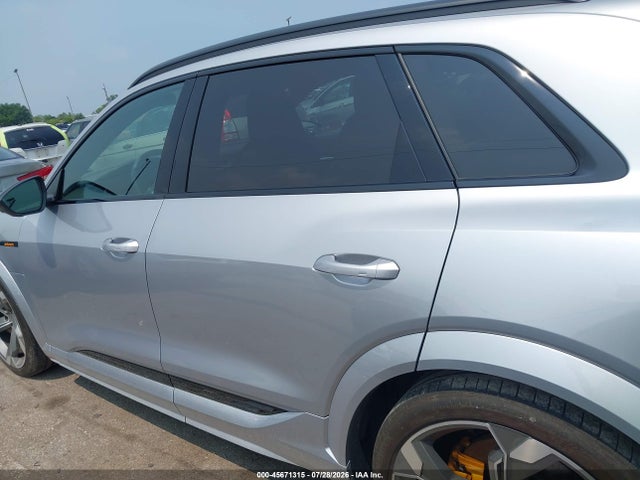 Продажа на аукционе авто 2022 Audi E-tron S Prestige Quattro, vin: WA1VCBGE2NB035588, номер лота: 45671315