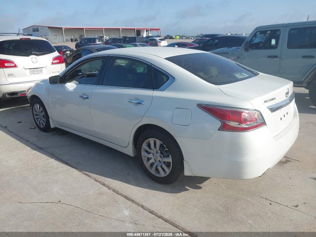 2015 Nissan Altima 2.5 S მანქანა იყიდება აუქციონზე, vin: 1N4AL3APXFN390163, აუქციონის ნომერი: 45671357