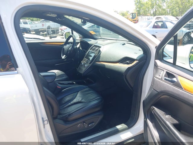 Продажа на аукционе авто 2017 Lincoln Mkc Select, vin: 5LMTJ2DH5HUL72274, номер лота: 45671381