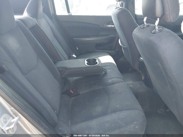 1C3CCBAB4EN122679 Chrysler 200 LX