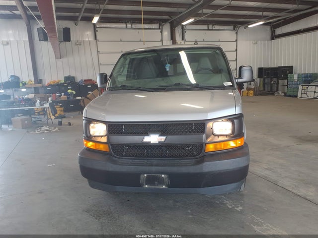Chevrolet Express 3500 Ls 2017 1GAZGNFG2H1293631 Image 12