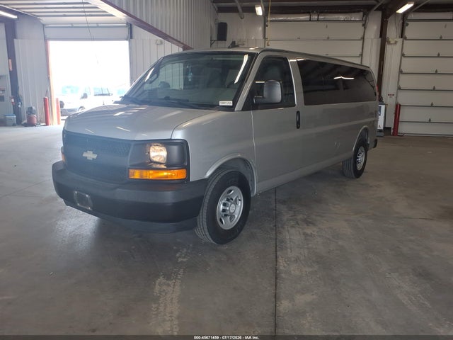 Chevrolet Express 3500 Ls 2017 1GAZGNFG2H1293631 Image 2