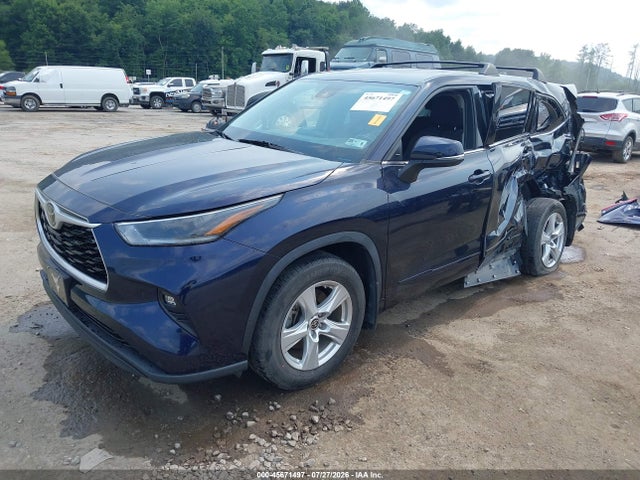 2021 Toyota Highlander Le მანქანა იყიდება აუქციონზე, vin: 5TDBZRBH0MS156158, აუქციონის ნომერი: 45671497