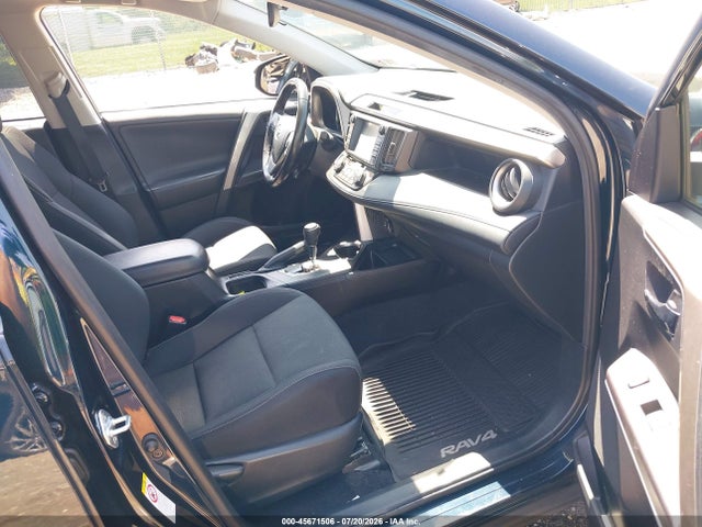 JTMRJREVXJD232936 Toyota Rav4 Hybrid Xle