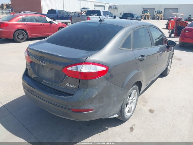 45671548 :رقم المزاد ، 3FADP4BJXKM163187 vin ، 2019 Ford Fiesta Se مزاد بيع