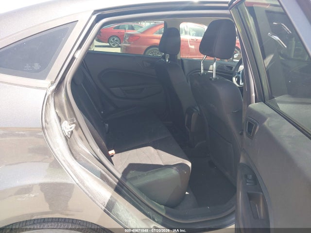 45671548 :رقم المزاد ، 3FADP4BJXKM163187 vin ، 2019 Ford Fiesta Se مزاد بيع