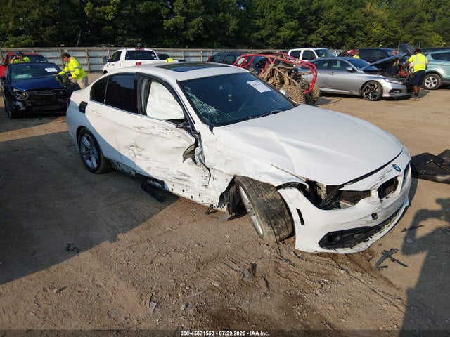 45671553 :رقم المزاد ، WBA8D9G50HNU59019 vin ، 2017 Bmw 330i Xdrive مزاد بيع